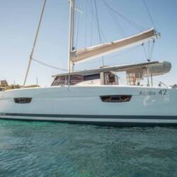 Fountaine Pajot Astrea 42 - 4 + 2 cab. KIA ORA I 