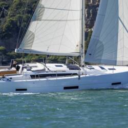 Dufour 430 PRESTIGE